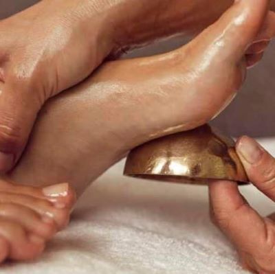 Emotionnel & Détente – Massage des pieds au bol Kansu